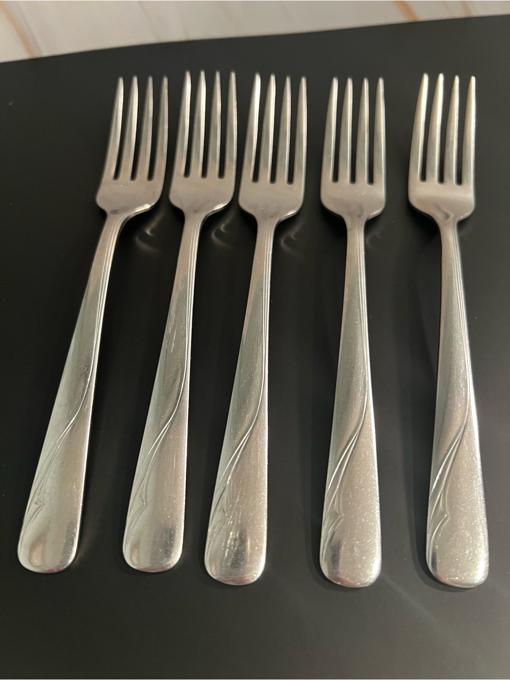 Oneida Silver Stainless Steel Dinner Forks - Set of 5